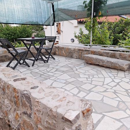 Apartman Lucija Punat Exterior photo